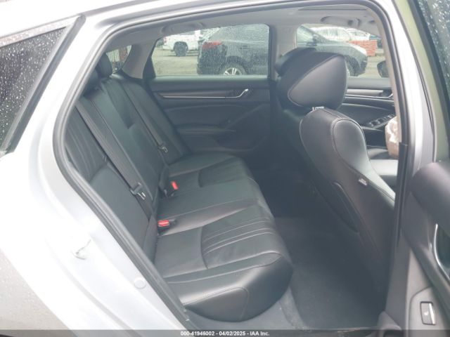 1HGCV3F94NA007073 Honda Accord Hybrid Touring