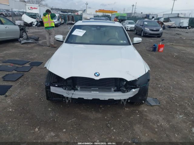 3MW89FF02R8E25433 BMW 3 Series 330i Xdrive