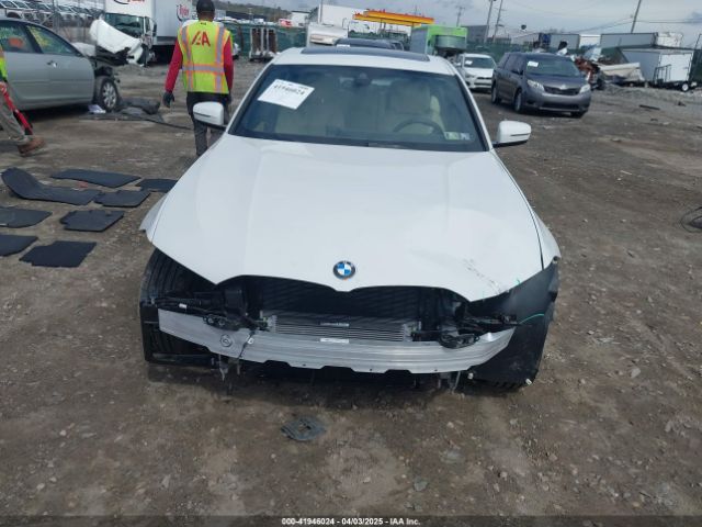 3MW89FF02R8E25433 BMW 3 Series 330i Xdrive