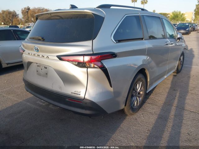 5TDYRKEC2MS074448 Toyota SIENNA XLE
