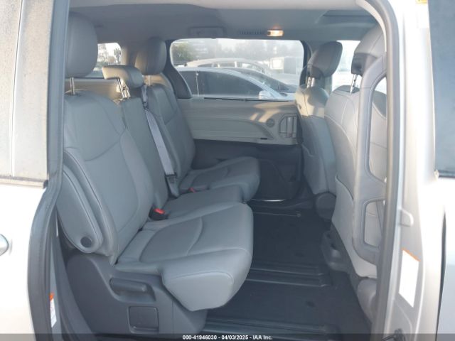 5TDYRKEC2MS074448 Toyota SIENNA XLE