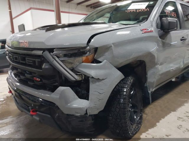 3GCPDCEKXRG334799 Chevrolet Silverado 1500 4wd  Short Bed Custom Trail Boss