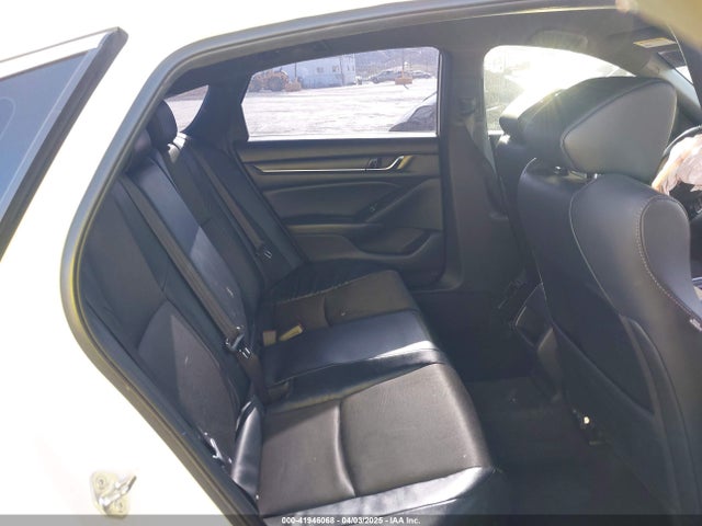 1HGCV1F39JA235631 Honda Accord Sport