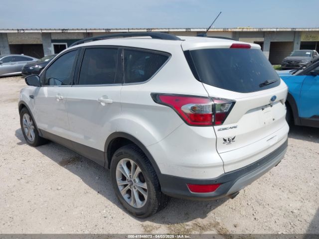 1FMCU0GD0HUA93323 Ford ESCAPE SE