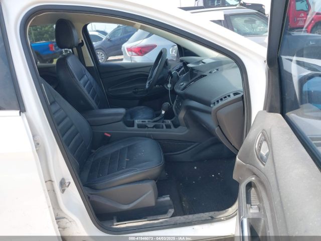 1FMCU0GD0HUA93323 Ford ESCAPE SE