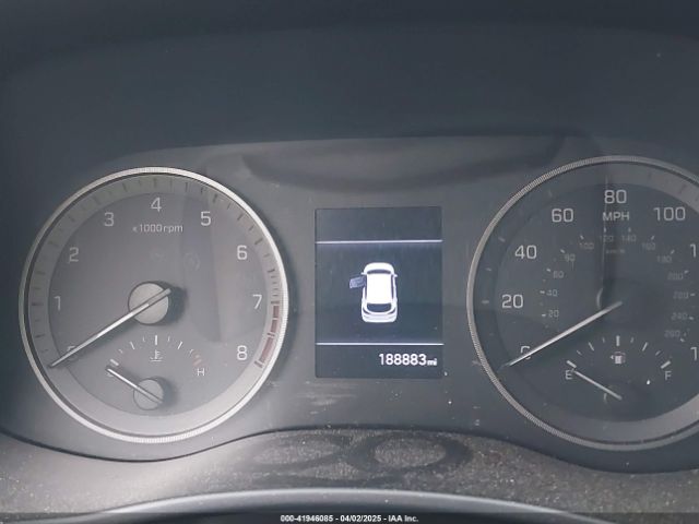 KM8J23A4XKU985562 Hyundai TUCSON SE