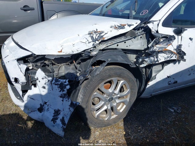 3MYDLBZV0GY130042 Scion p5v