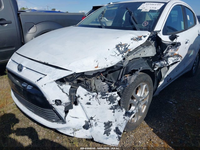 3MYDLBZV0GY130042 Scion p5v