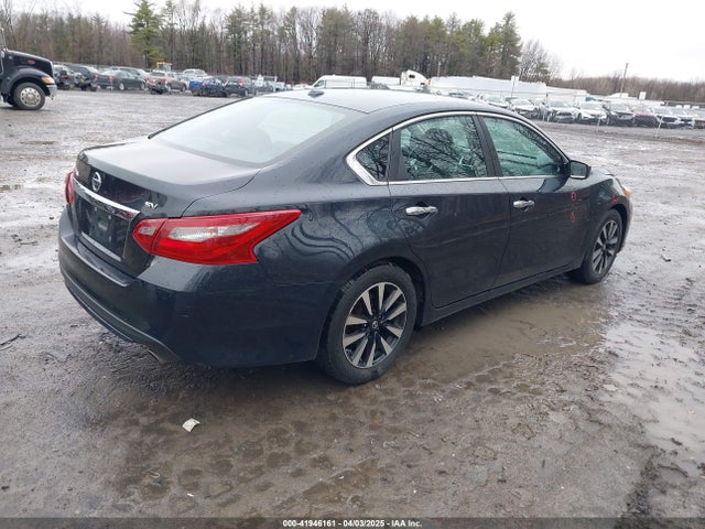 1N4AL3AP5JC144092 Nissan Altima 2.5 Sv