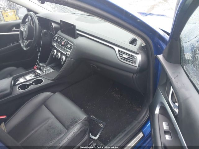 KMTG34TA3NU098301 Genesis G70 2.0t Awd