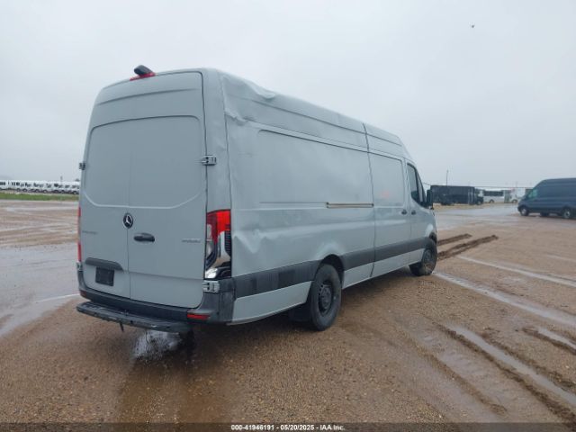 W1Y4DDHY9MT061547 Mercedes-Benz Sprinter 2500 High Roof I4 Diesel