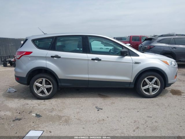 1FMCU0F76GUA96950 Ford ESCAPE S