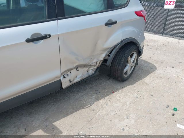1FMCU0F76GUA96950 Ford ESCAPE S