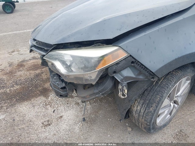 2T1BPRHE2FC460963 Toyota Corolla Le Eco Plus