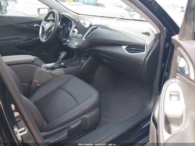 1G1ZD5ST4NF103208 Chevrolet Malibu Fwd Lt