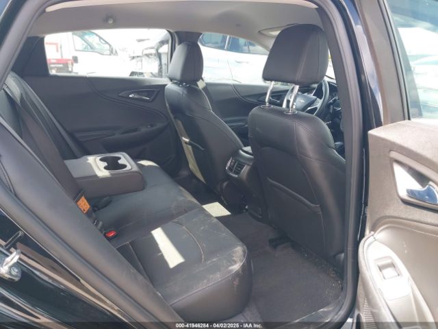 1G1ZD5ST4NF103208 Chevrolet Malibu Fwd Lt
