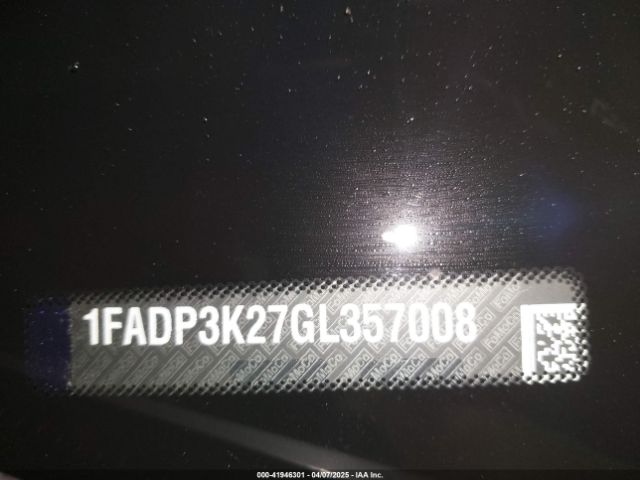 1FADP3K27GL357008 Ford FOCUS SE