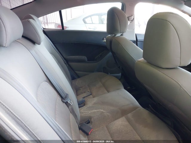 KNAFK4A6XG5605684 KIA FORTE LX