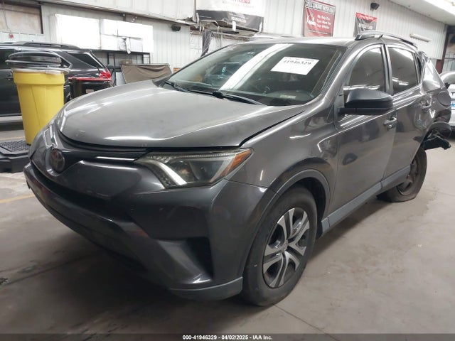 JTMBFREV9HJ132888 Toyota RAV4 LE