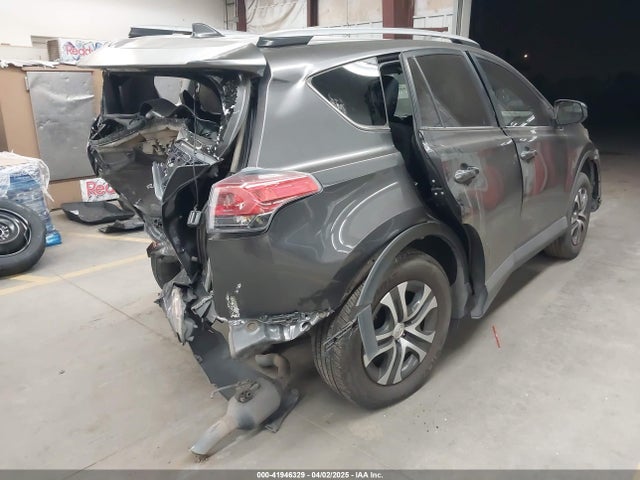 JTMBFREV9HJ132888 Toyota RAV4 LE
