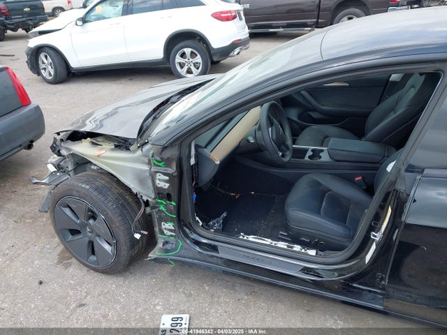 2023 TESLA MODEL 3 5YJ3E1EA5PF677238 Photo 5