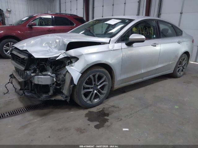 3FA6P0T95HR144371 Ford FUSION SE