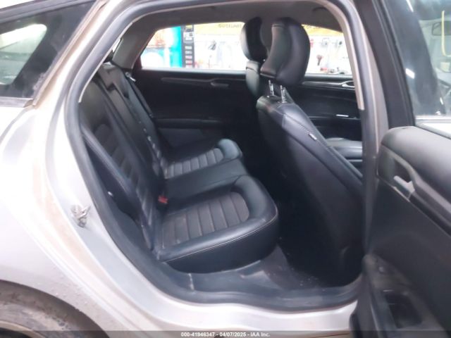 3FA6P0T95HR144371 Ford FUSION SE