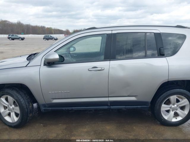 1C4NJDEB6GD756150 Jeep Compass Latitude