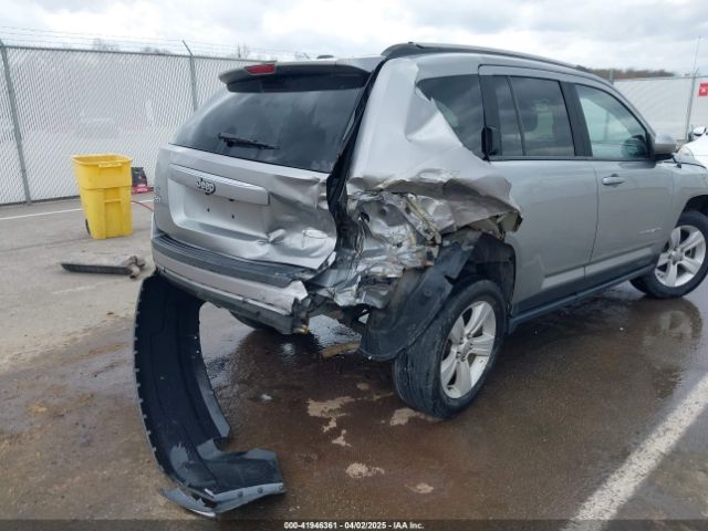 1C4NJDEB6GD756150 Jeep Compass Latitude