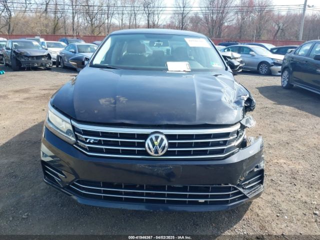 1VWAA7A33JC042324 Volkswagen Passat 2.0t R-line/2.0t S