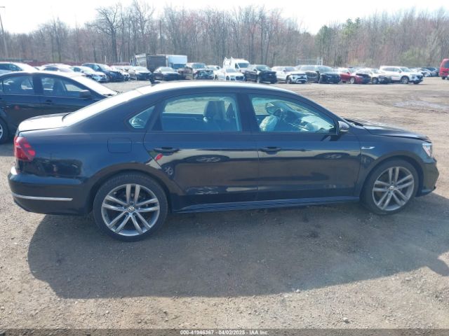 1VWAA7A33JC042324 Volkswagen Passat 2.0t R-line/2.0t S