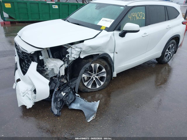 5TDGZRBH8NS589556 Toyota 2gr-fks
