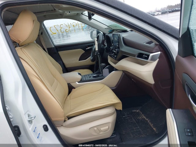 5TDGZRBH8NS589556 Toyota 2gr-fks