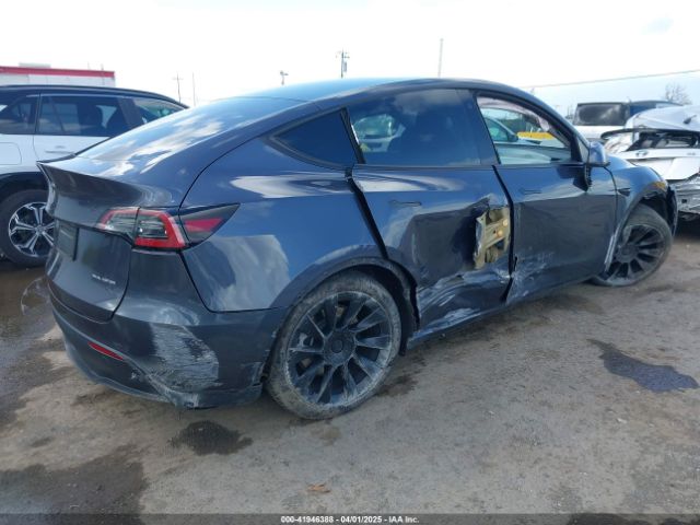 7SAYGAEE6NF341827 Tesla Model Y Long Range Dual Motor All-wheel Drive