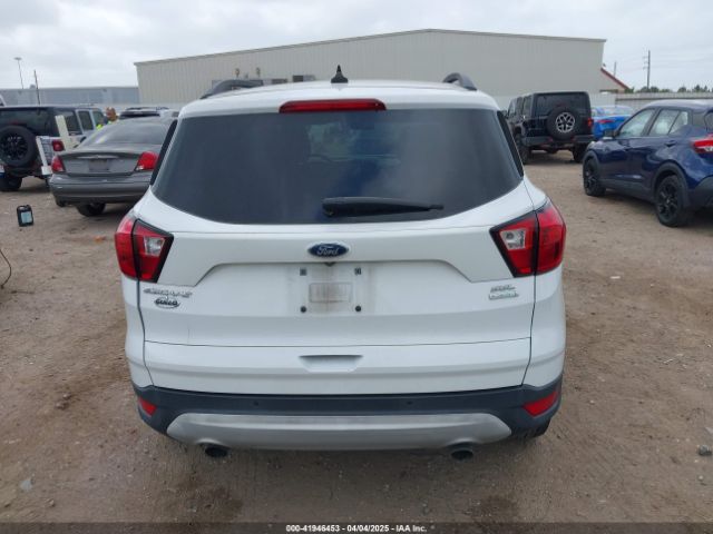 1FMCU0HDXKUB57261 Ford ESCAPE SEL