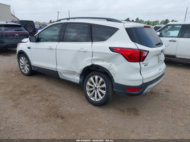 1FMCU0HDXKUB57261 Ford ESCAPE SEL