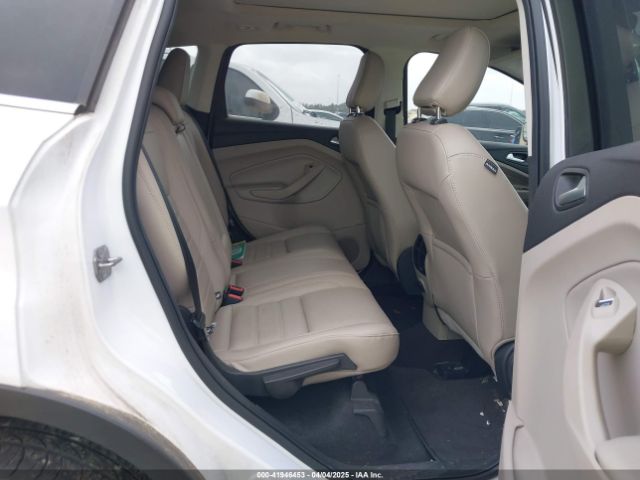 1FMCU0HDXKUB57261 Ford ESCAPE SEL