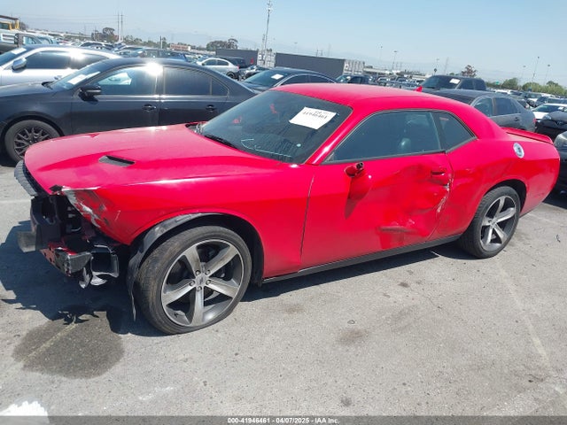 2C3CDZAG1KH652565 Dodge Challenger Sxt