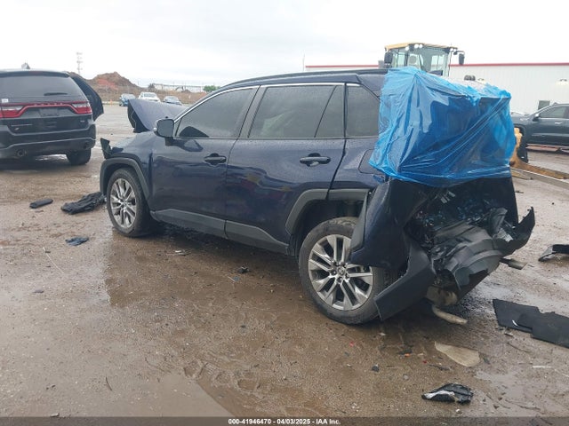 2T3C1RFV5NW207438 Toyota Rav4 Xle Premium