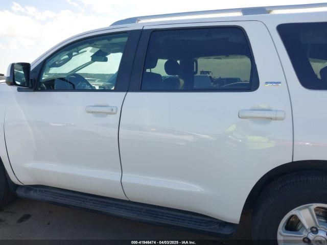 5TDZY5G11JS070729 Toyota Sequoia Sr5