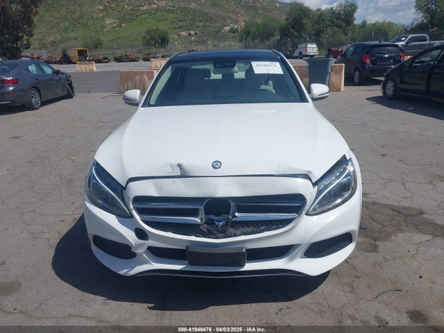 55SWF4JB4GU146475 Mercedes-Benz C 300 Luxury/sport