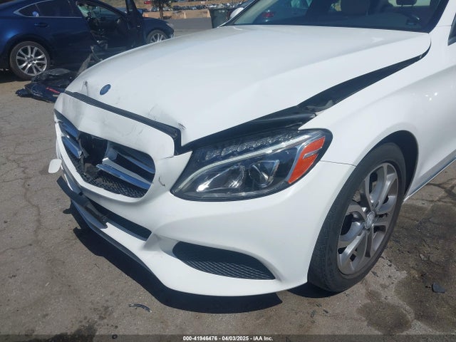 55SWF4JB4GU146475 Mercedes-Benz C 300 Luxury/sport