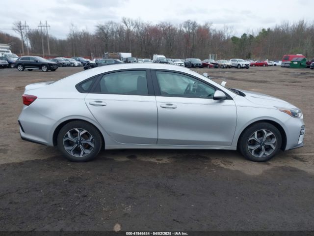 3KPF24AD5KE125406 KIA Forte Lxs