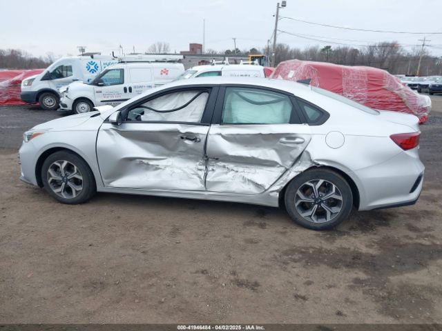 3KPF24AD5KE125406 KIA Forte Lxs