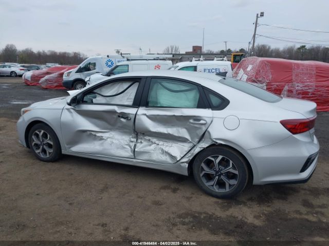 3KPF24AD5KE125406 KIA Forte Lxs