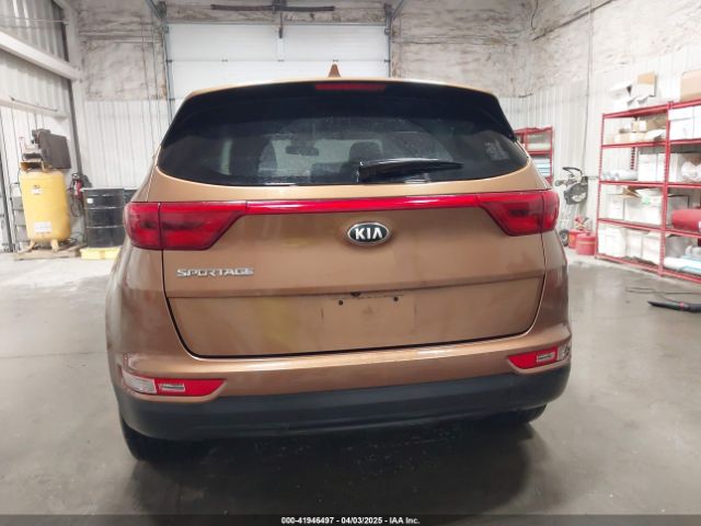 KNDPMCAC9J7403108 KIA Sportage Lx
