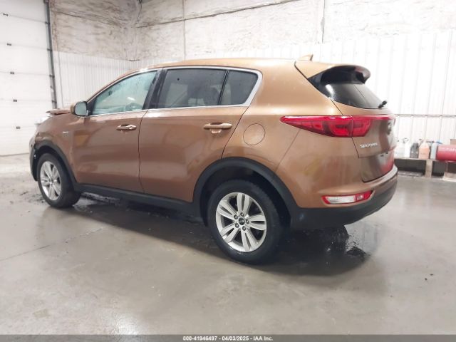 KNDPMCAC9J7403108 KIA Sportage Lx
