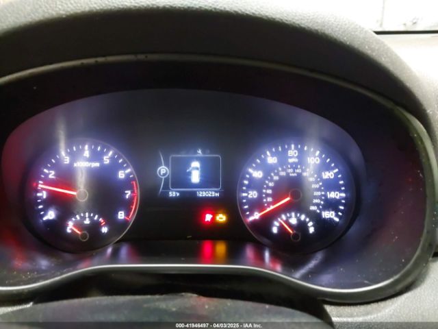 KNDPMCAC9J7403108 KIA Sportage Lx