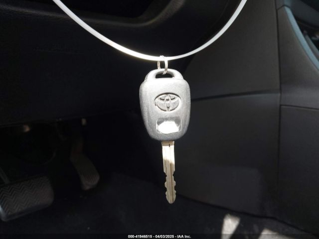 5YFBURHE8FP308419 Toyota Corolla Le Plus