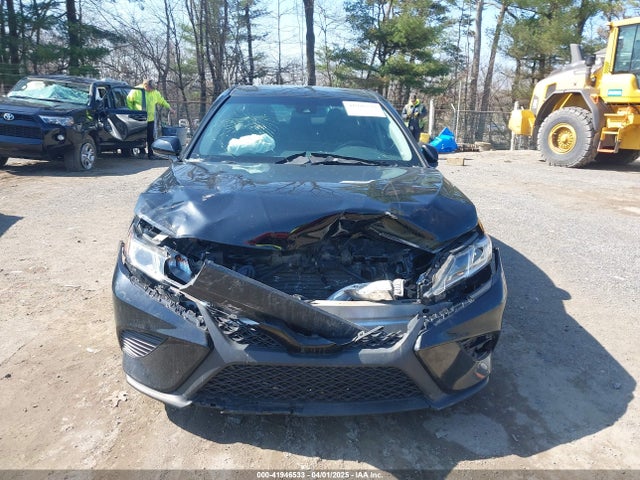 4T1B11HK5JU592759 Toyota CAMRY SE